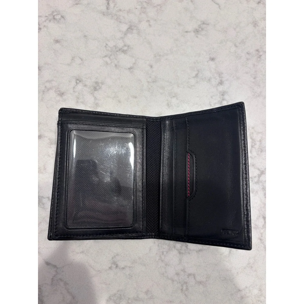 Tumi Mens Black Leather Bifold Wallet ID Window Card Case Minimalist Carry